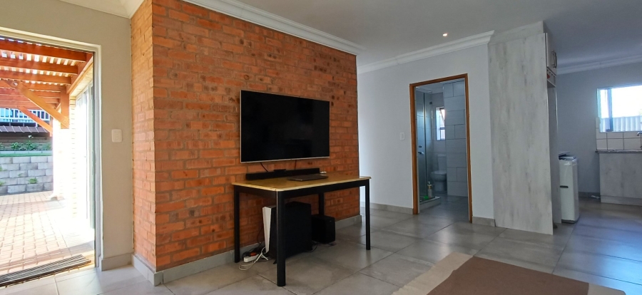 4 Bedroom Property for Sale in Dana Bay Western Cape